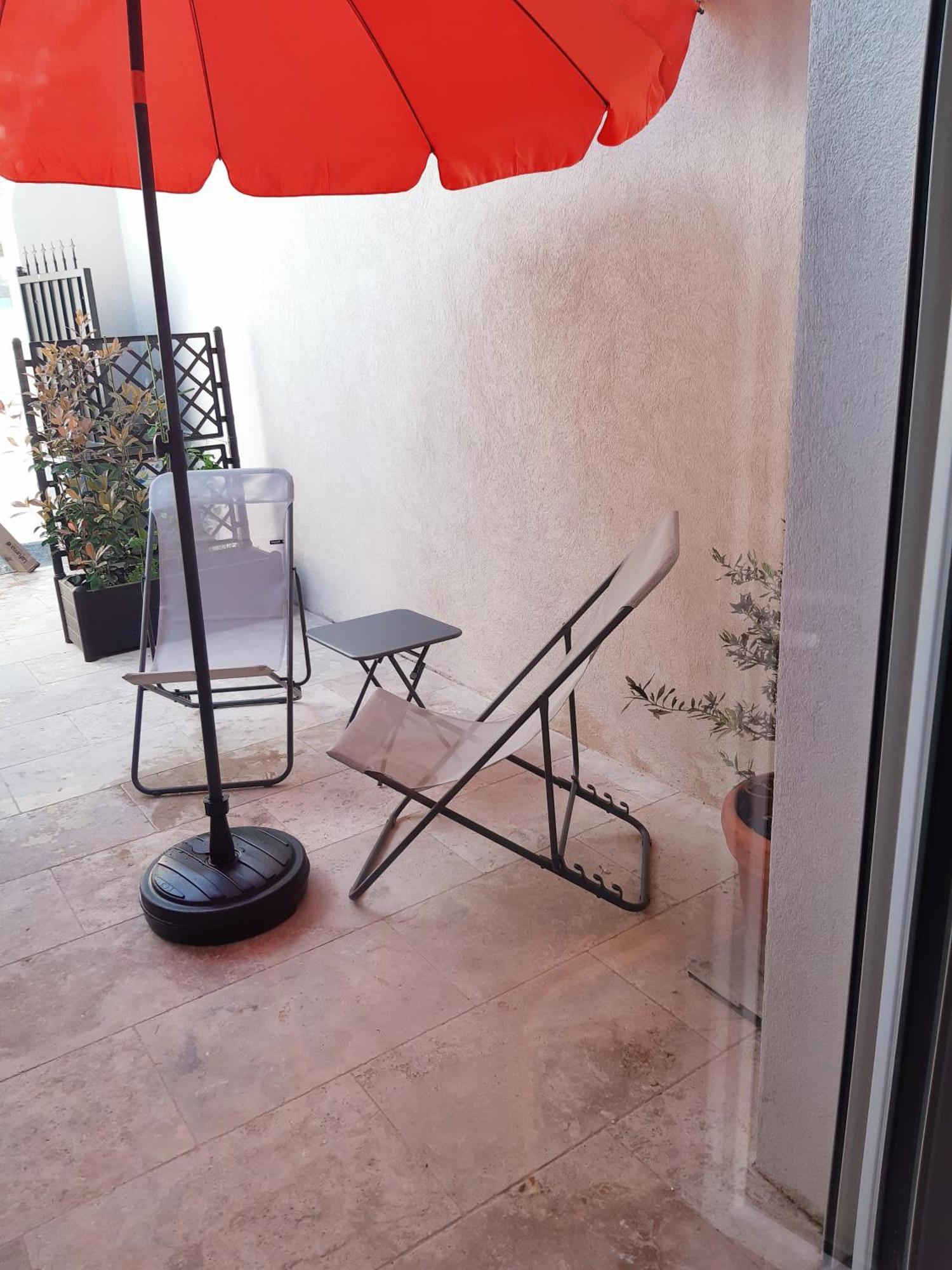 Le Gite D'Eglantine Eyguières Exterior foto